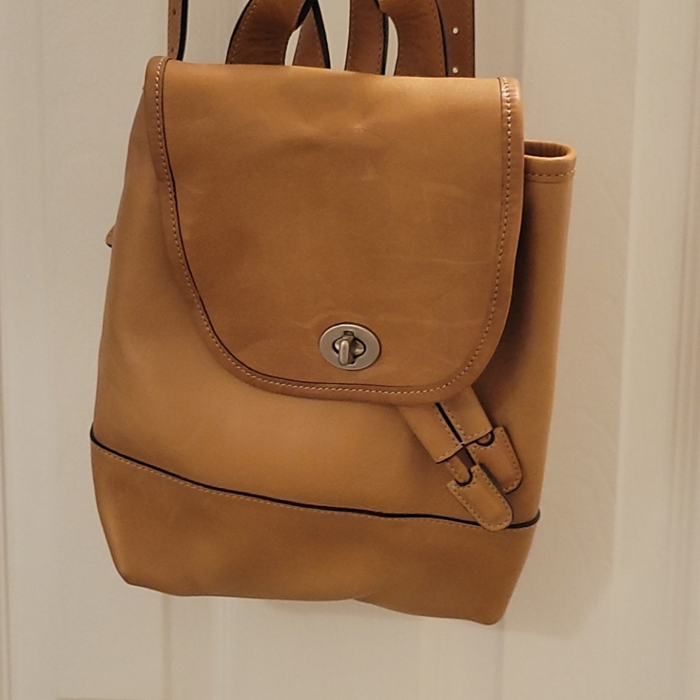 NWOT COACH LEATHER BACKPACK